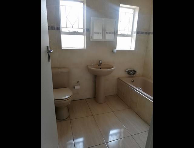 3 BEDROOM FREEHOLD FOR SALE IN ARBORPARK